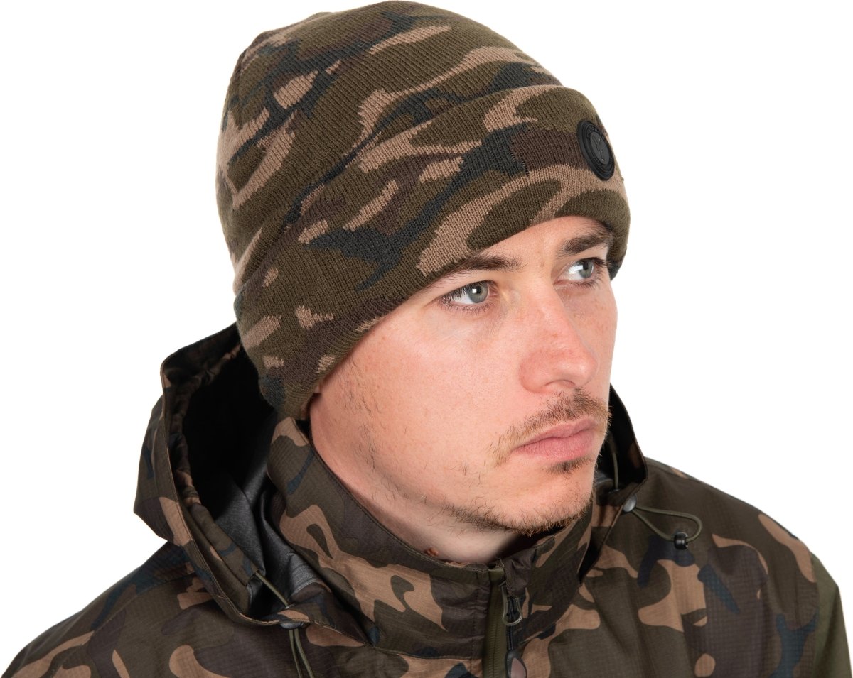 Fox Camo Sherpa - Tec Beanie - Muts - dé KarperCentrale Fox Camo Sherpa - Tec Beanie - Muts - dé KarperCentrale