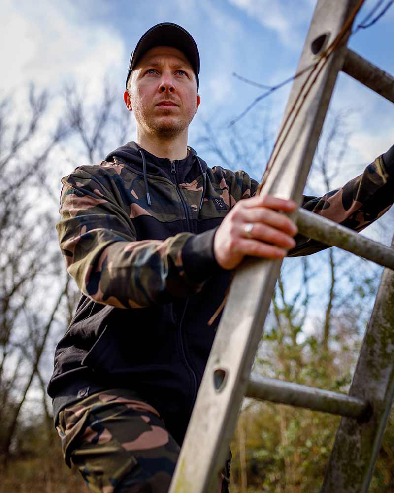 Fox LW Black Camo Split Zip Hoody - dé KarperCentrale