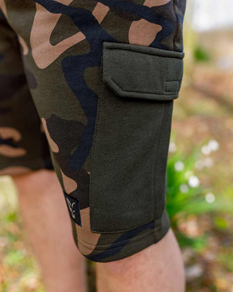 Fox LW Camo Korte broek - dé KarperCentrale