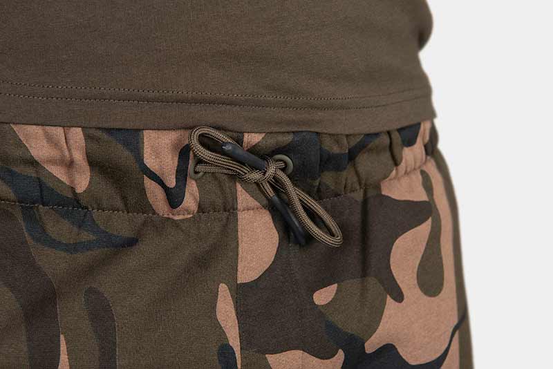 Fox LW Camo Korte broek - dé KarperCentrale