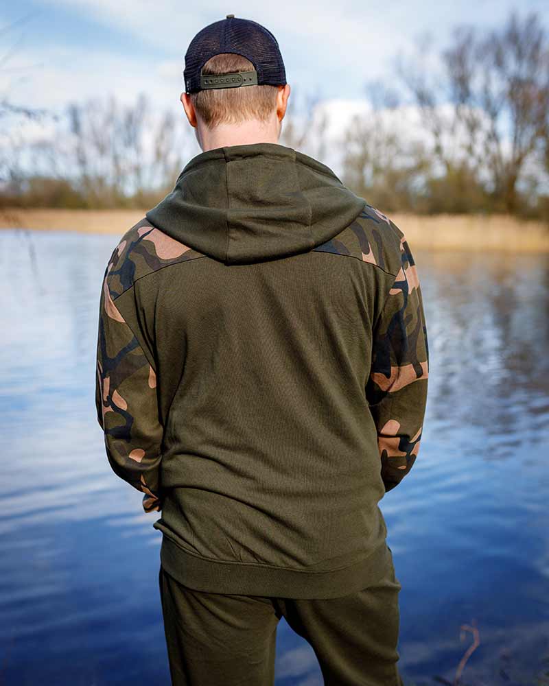 Fox LW Khaki Camo Split Zip Hoody - dé KarperCentrale